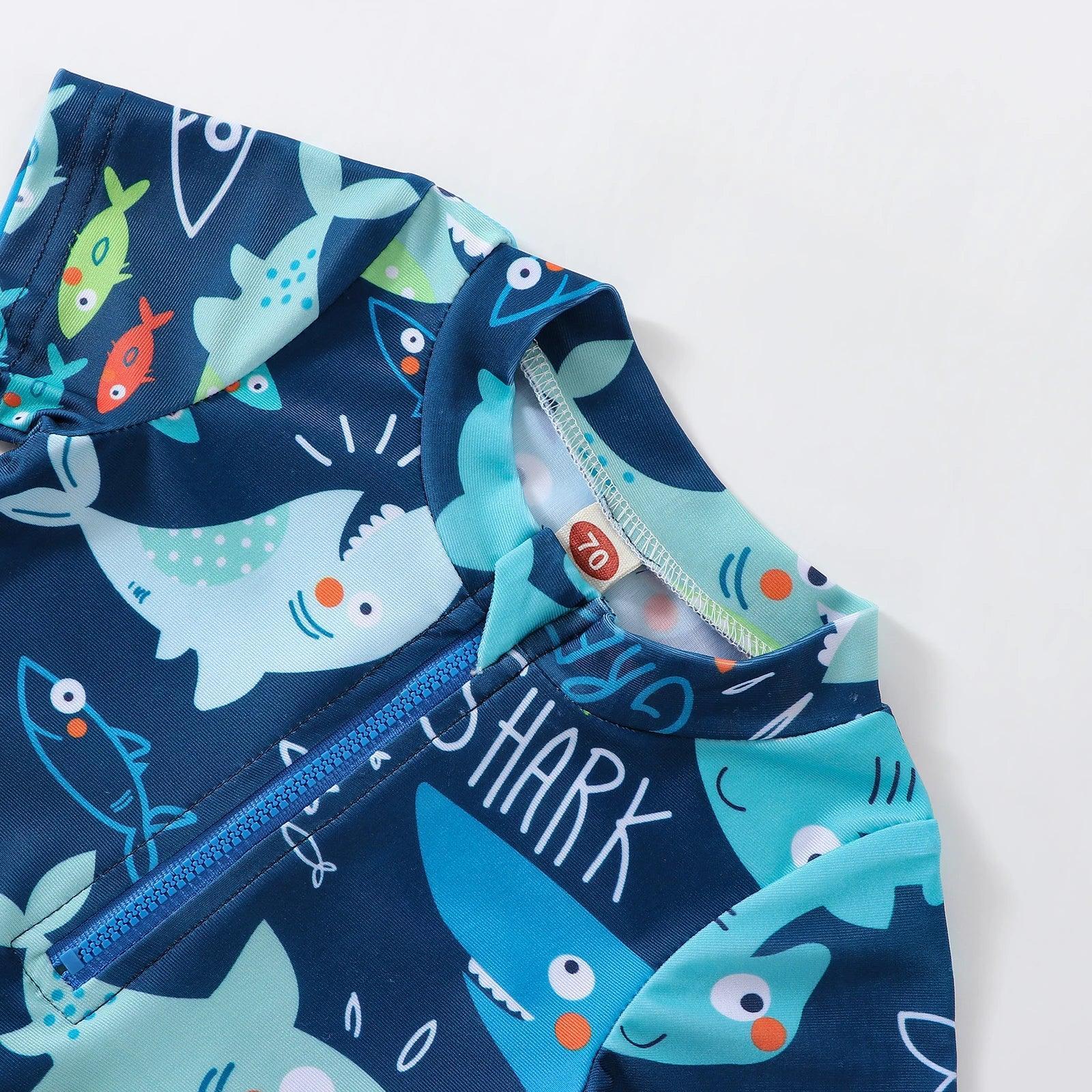 Macacão Infantil para Praia e Piscina - estampa de tubarão
