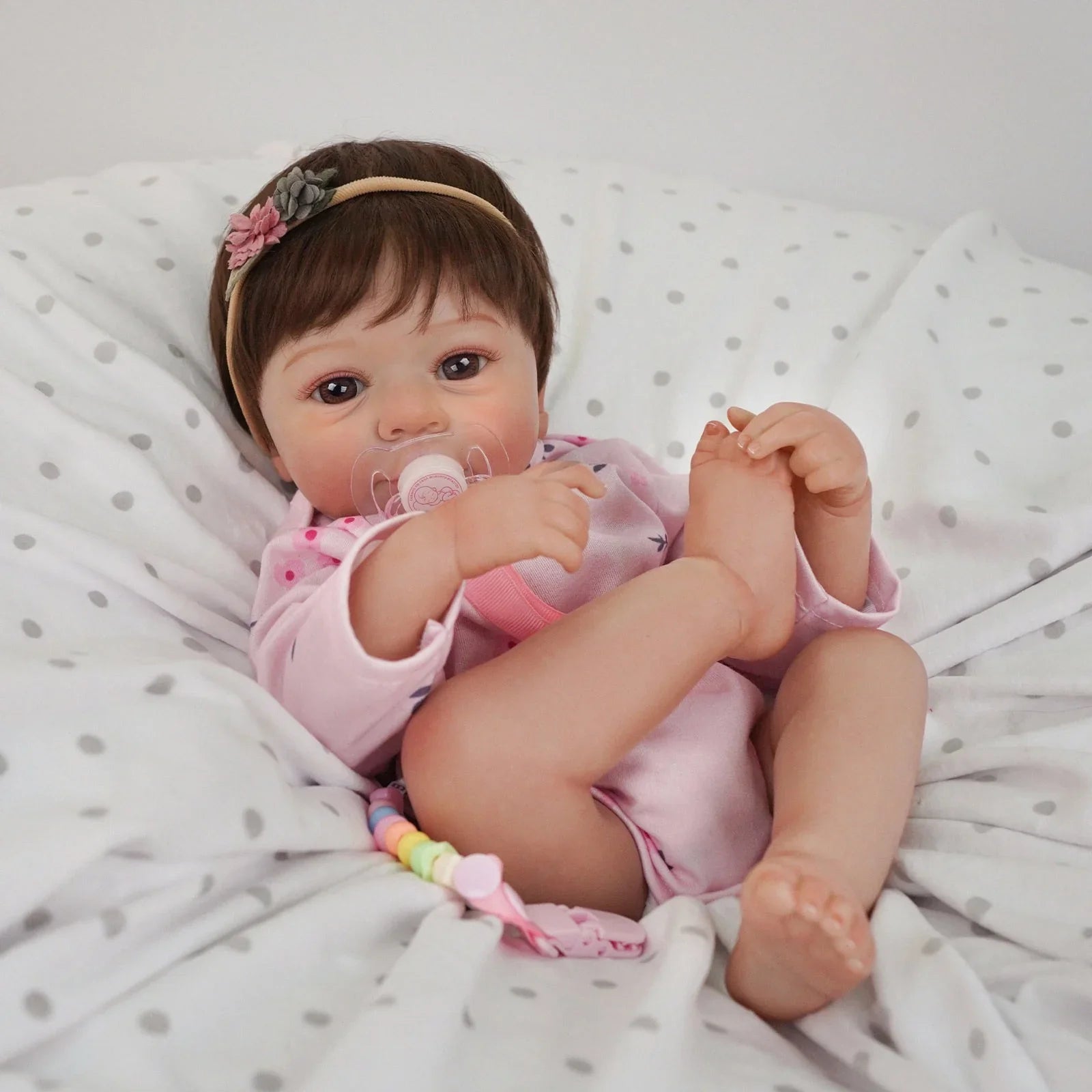 Boneca Bebê Reborn Ivy olhos castanhos Greenlucky